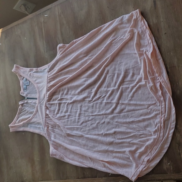 AE tank top - Picture 1 of 4